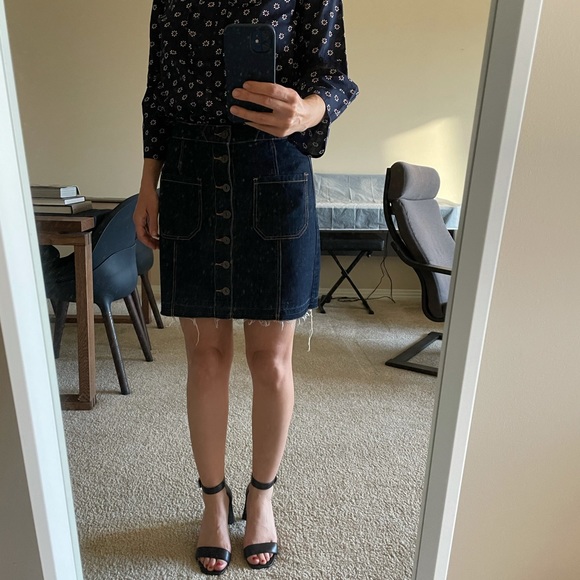 Denim Mini Skirt with Pockets and front buttons - Picture 6 of 16